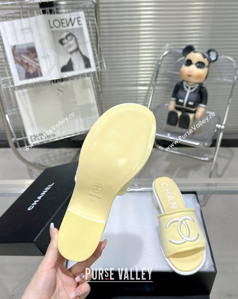 Chanel CC Logo Fabric Heel Mules Yellow 2024 (modeng-24022909)