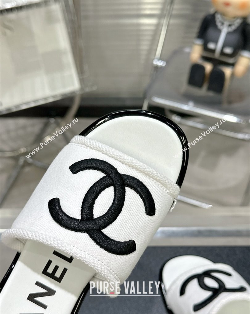 Chanel CC Logo Fabric Heel Mules White 2024 (modeng-24022908)