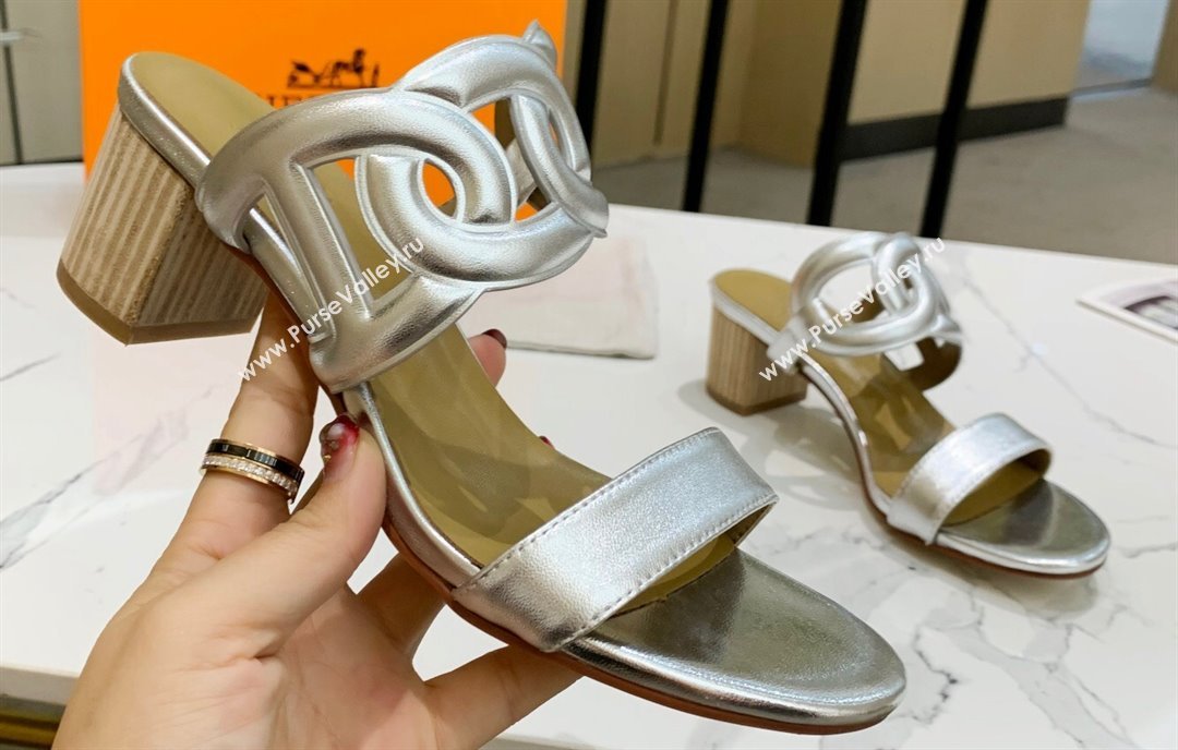 Hermes Heel 5.5cm Bikini sandals Silver with oversized Chaine dAncre (guodong-24030433)