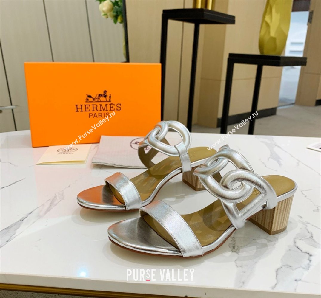 Hermes Heel 5.5cm Bikini sandals Silver with oversized Chaine dAncre (guodong-24030433)