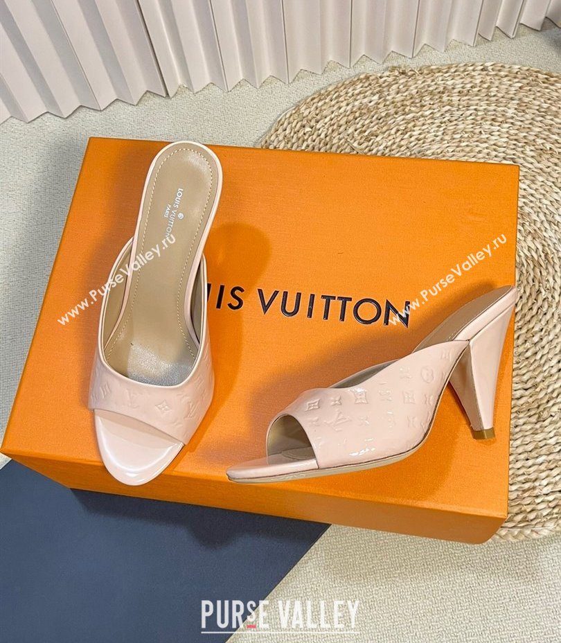 Louis Vuitton Heel 8.5cm Super Mules in Monogram-debossed patent calf leather Beige 2024 (modeng-24030601)