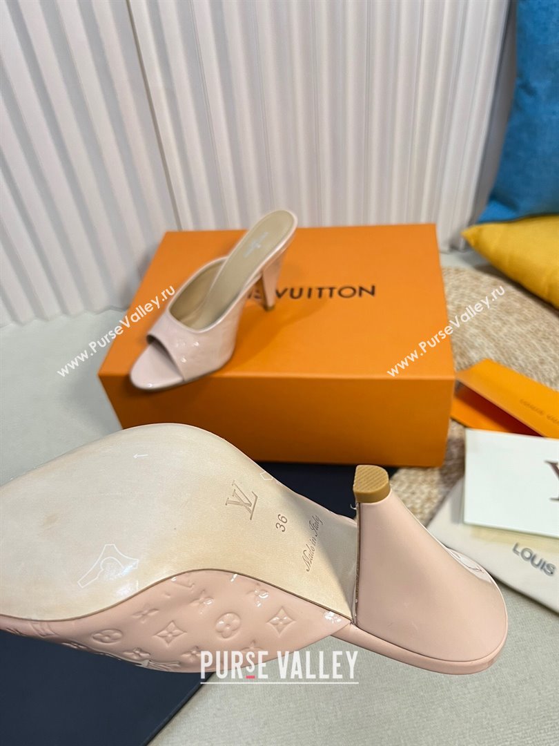 Louis Vuitton Heel 8.5cm Super Mules in Monogram-debossed patent calf leather Beige 2024 (modeng-24030601)