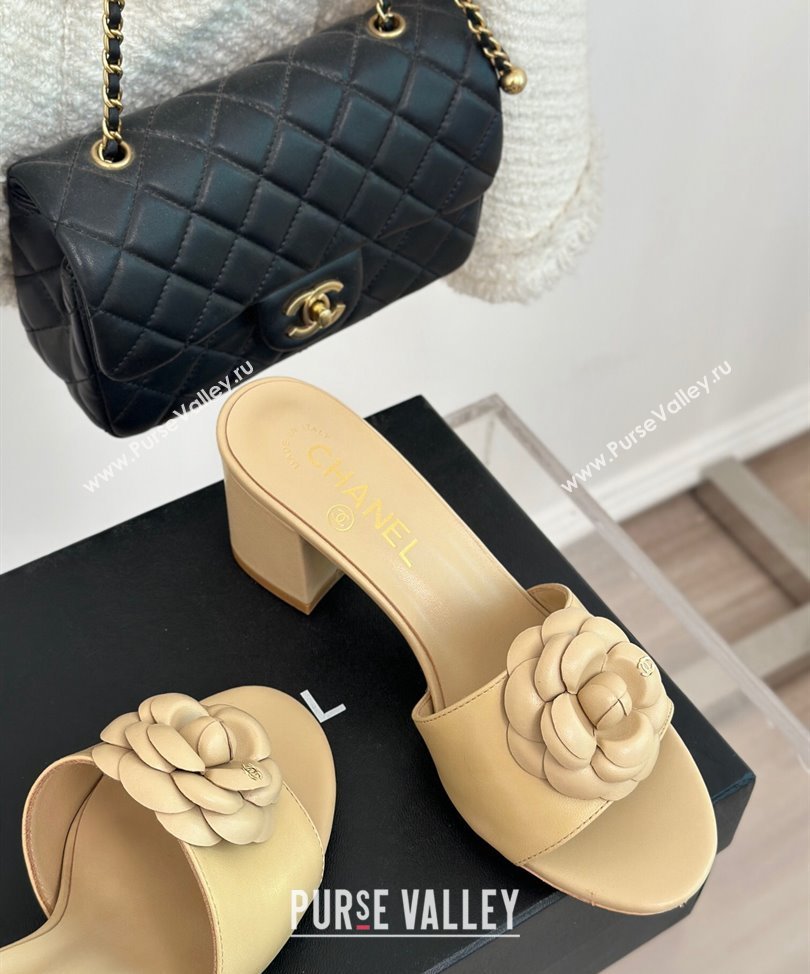 Chanel Heel 6.5cm Lambskin Mules with Camellia G45499 Beige 2024 (modeng-24030416)