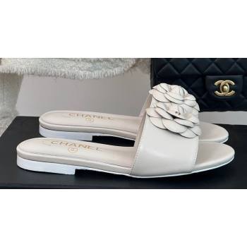 Chanel Heel 1.5cm Lambskin Mules with Camellia G45499 White 2024 (modeng-24030418)