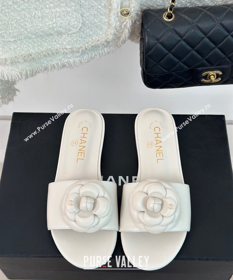 Chanel Heel 1.5cm Lambskin Mules with Camellia G45499 White 2024 (modeng-24030418)