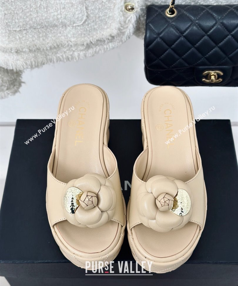 Chanel Heel 7.5cm Lambskin Platform Mules with Camellia Beige 2024 (modeng-24030407)