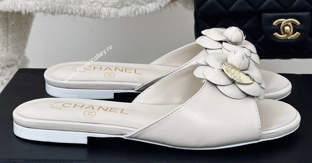 Chanel Heel 1.5cm Lambskin Mules with Camellia White 2024 (modeng-24030412)