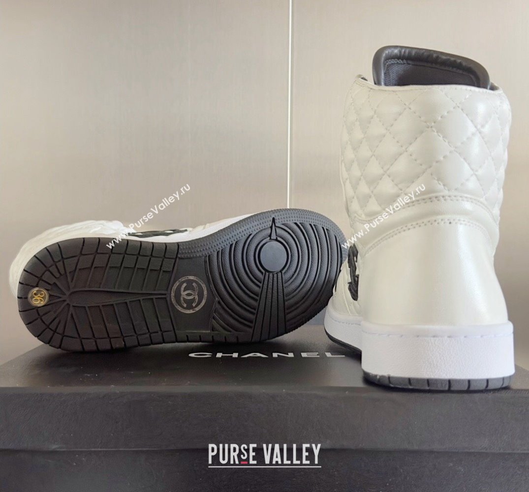 Chanel Quilting CC Logo High-top Sneakers Top Quality 08 2024 (guoran-240305g08)