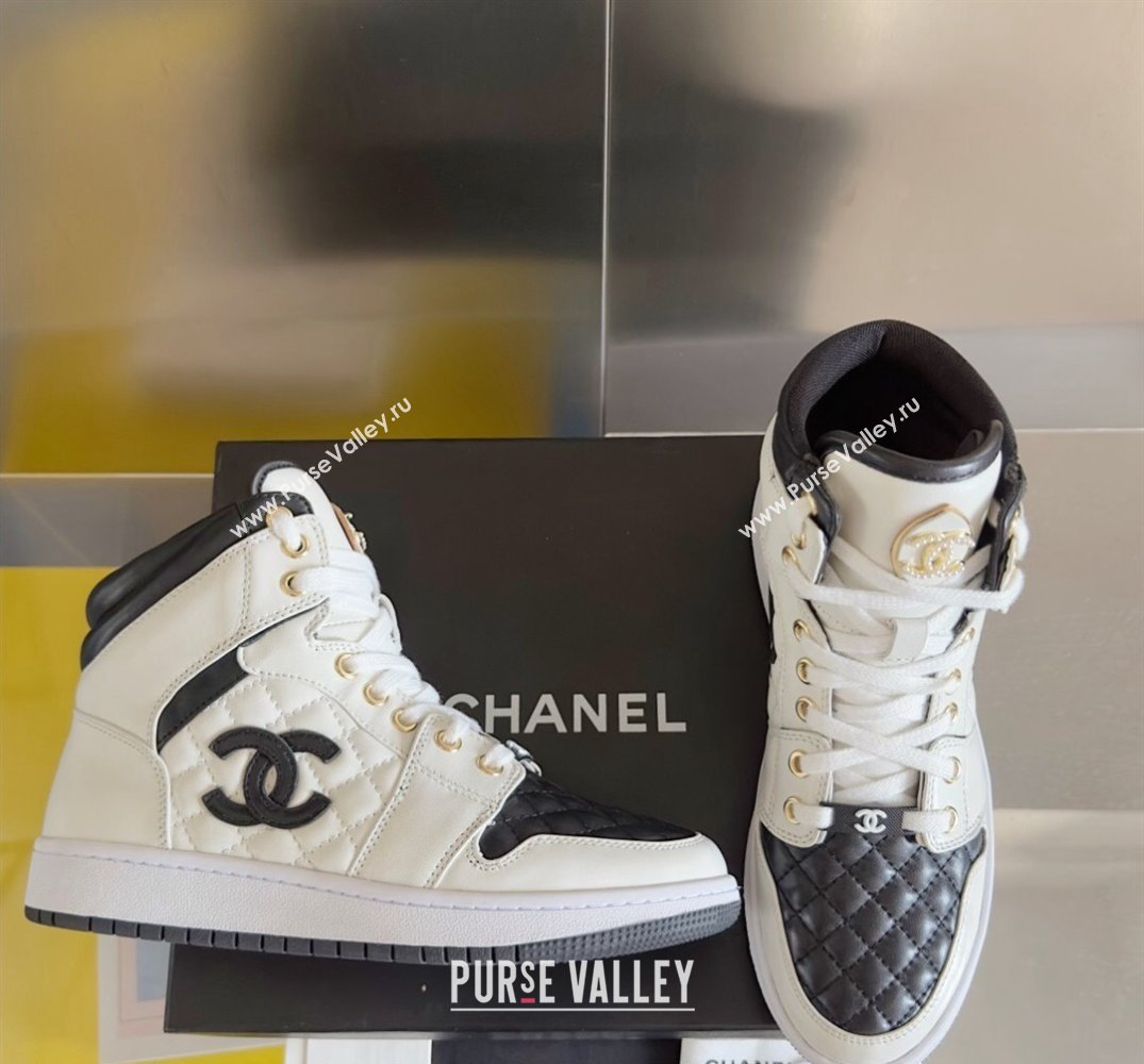 Chanel Quilting CC Logo High-top Sneakers Top Quality 12 2024 (guoran-240305g12)