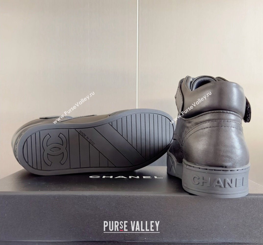 Chanel Calfskin Sneakers with Ankle Logo Top Quality Black 2024 (guoran-24030501)