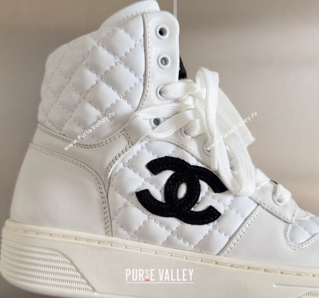 Chanel Quilting CC Logo High-top Sneakers Top Quality 15 2024 (guoran-240305g15)