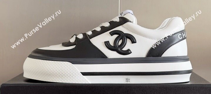 Chanel Calfskin CC Logo Sneakers Top Quality White/Black 2024 (guoran-24030506)