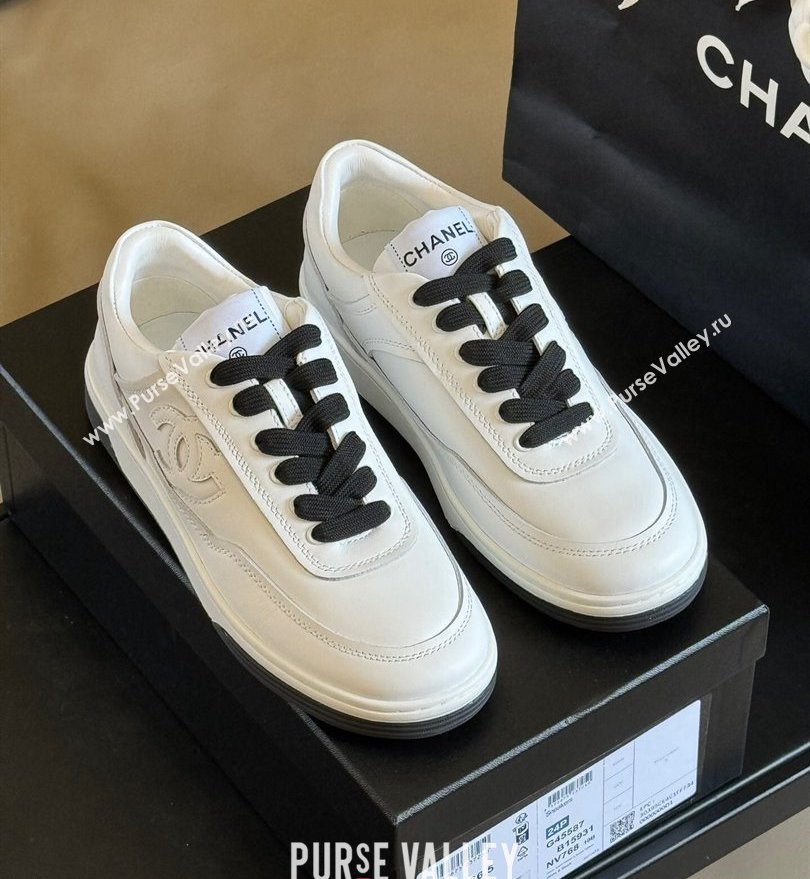 Chanel CC Logo Calfskin Sneakers G39978 White/Black 2024 (SS-24030503)