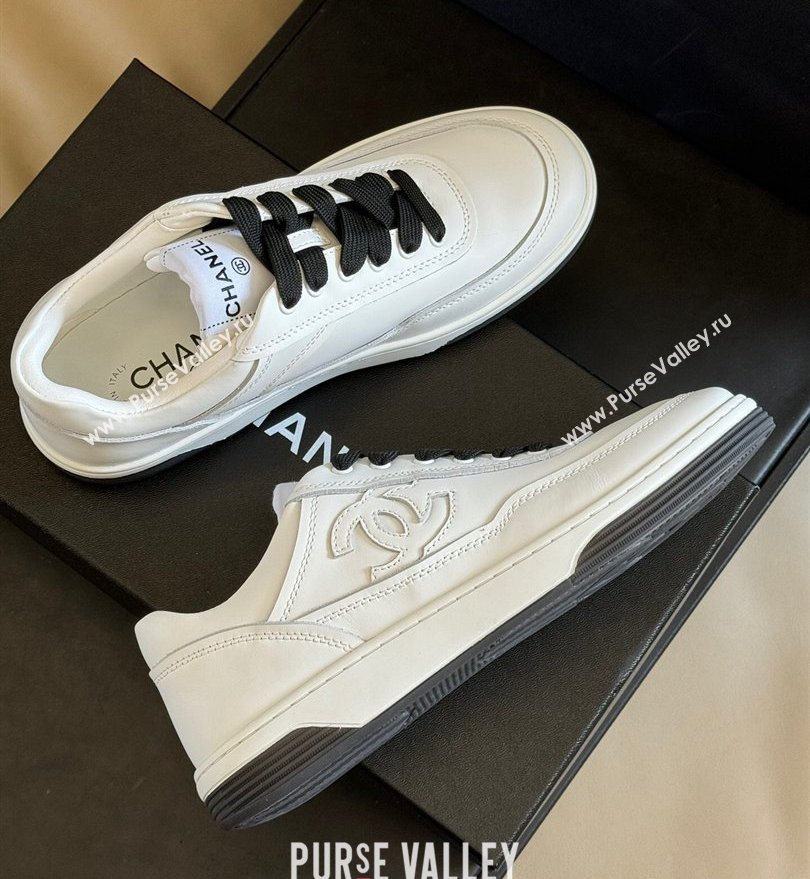 Chanel CC Logo Calfskin Sneakers G39978 White/Black 2024 (SS-24030503)