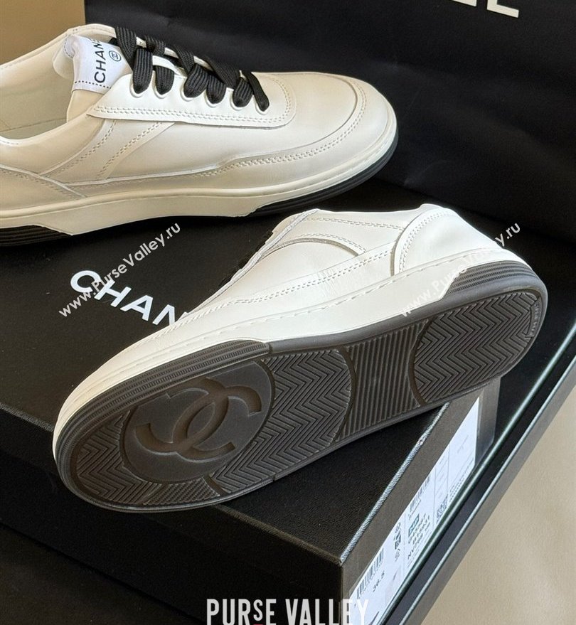 Chanel CC Logo Calfskin Sneakers G39978 White/Black 2024 (SS-24030503)