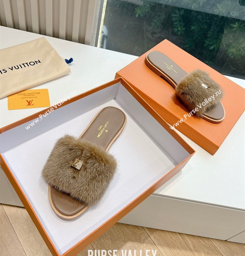 Louis Vuitton Mink Fur Lock It Flat Mules Camel 2024 (kaola-24030619)