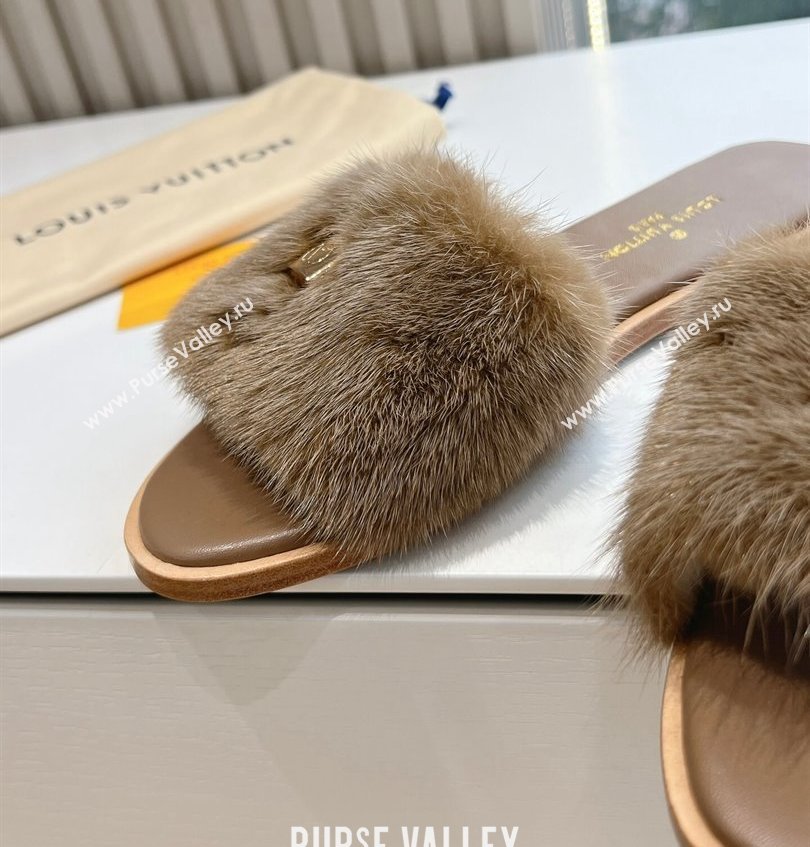 Louis Vuitton Mink Fur Lock It Flat Mules Camel 2024 (kaola-24030619)