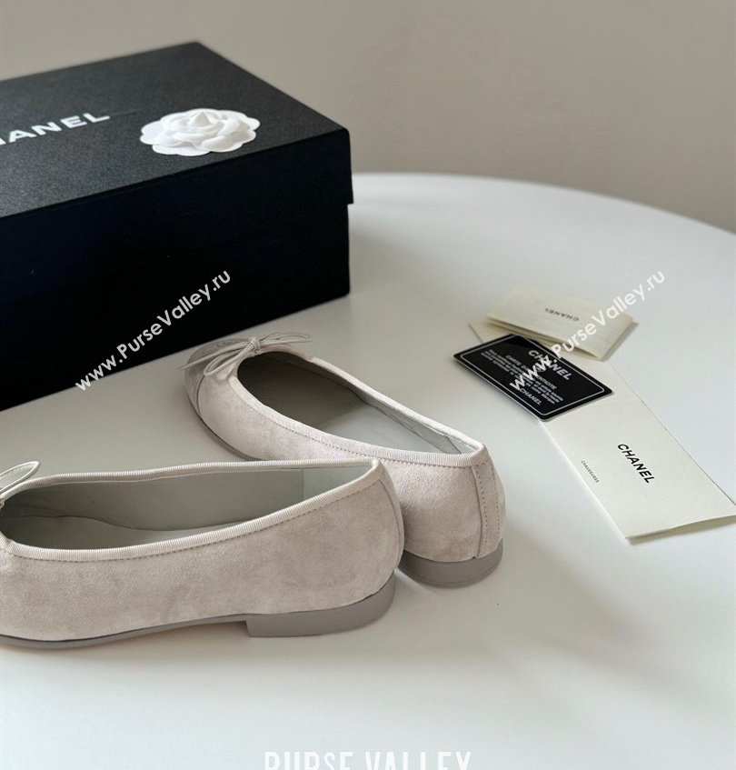 Chanel Suede Calfskin Ballet flats G02819 Light Gray 2024 (kaola-24030654)