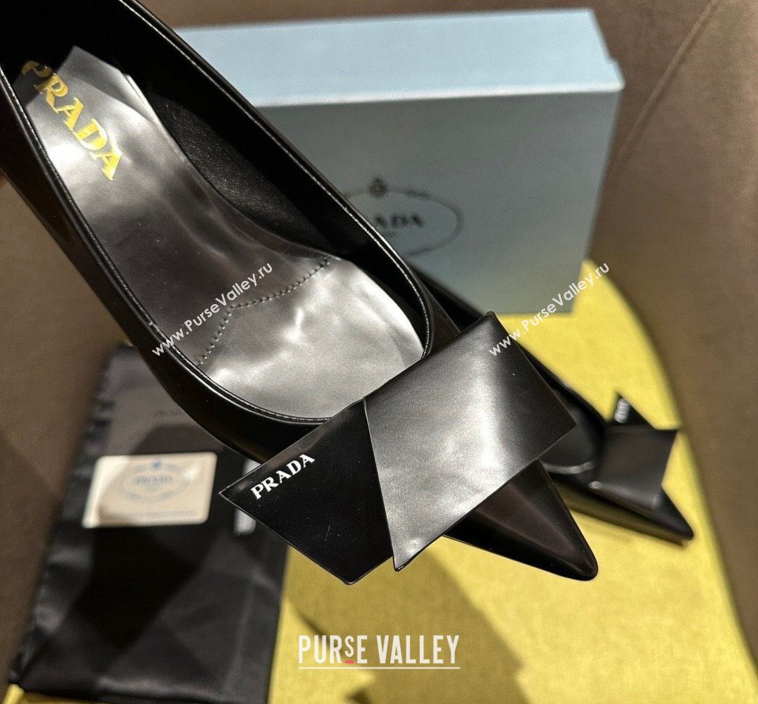 Prada Heel 4.5cm Brushed leather pumps with Architectural details Black 2024 (modeng-24030801)