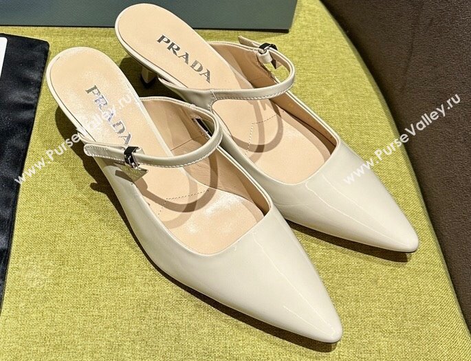 Prada Heel 5.5cm Patent leather Mules with Strap Beige 2024 (modeng-24030821)