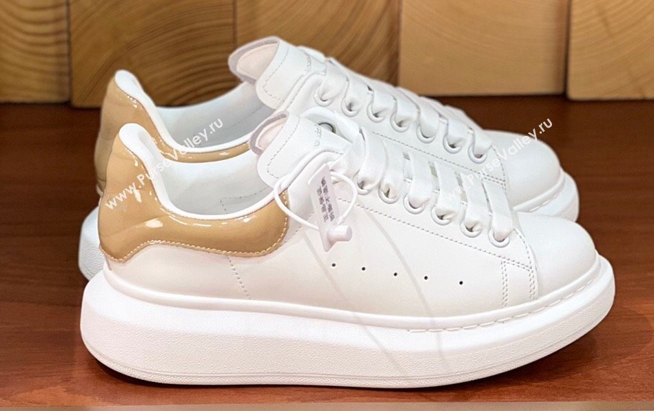 Alexander McQueen Oversized Women/Men Sneakers in Calf Leather 04 2024 (kaola-24030804)