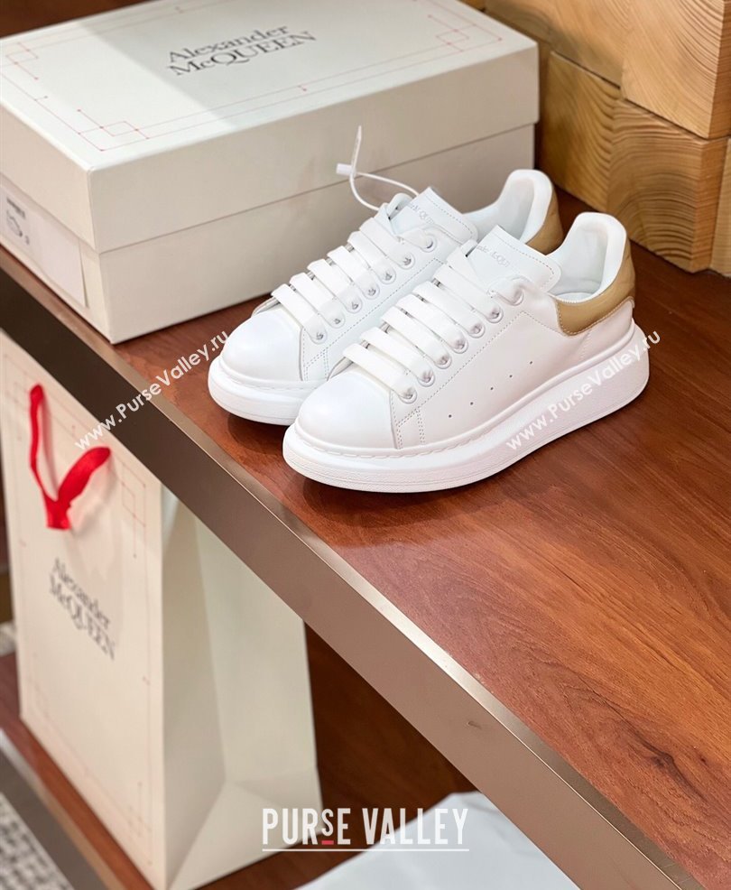 Alexander McQueen Oversized Women/Men Sneakers in Calf Leather 04 2024 (kaola-24030804)