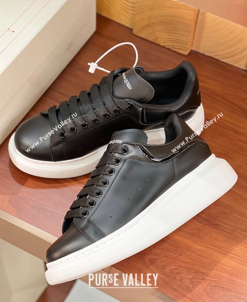 Alexander McQueen Oversized Women/Men Sneakers in Calf Leather 10 2024 (kaola-24030810)