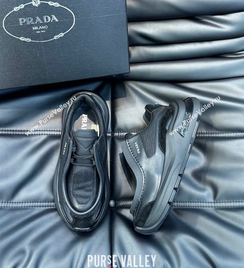 Prada Systeme brushed leather Mens sneakers with bike fabric and suede elements Black 2024 (shouhe-24030952)