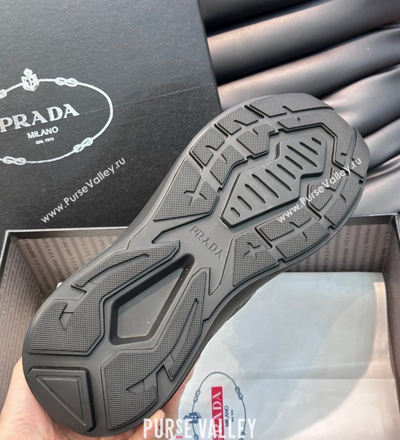 Prada Systeme brushed leather Mens sneakers with bike fabric and suede elements Black 2024 (shouhe-24030952)