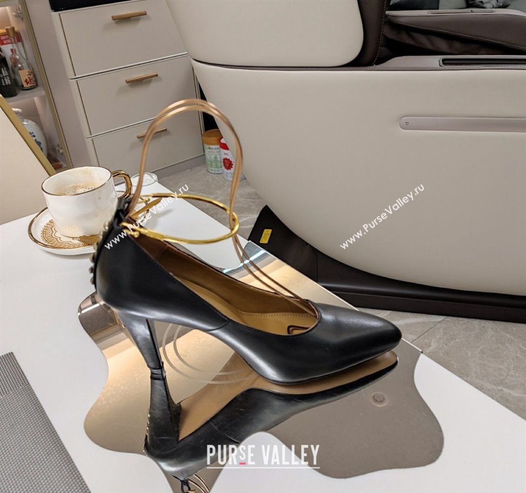 Fendi Filo high-heeled 8.5cm leather pumps Black with metallic ankle strap 2024 (modeng-24032032)