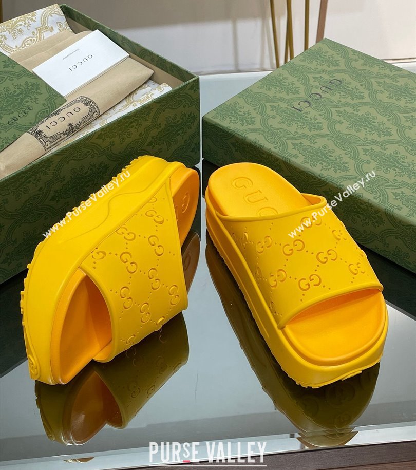 Gucci Women/Men platform perforated GG Rubber slide sandals Yellow 2024 (modeng-24031131)