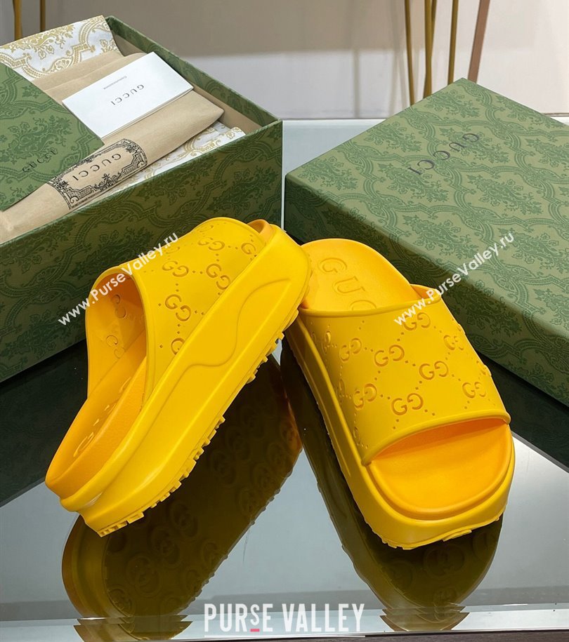 Gucci Women/Men platform perforated GG Rubber slide sandals Yellow 2024 (modeng-24031131)