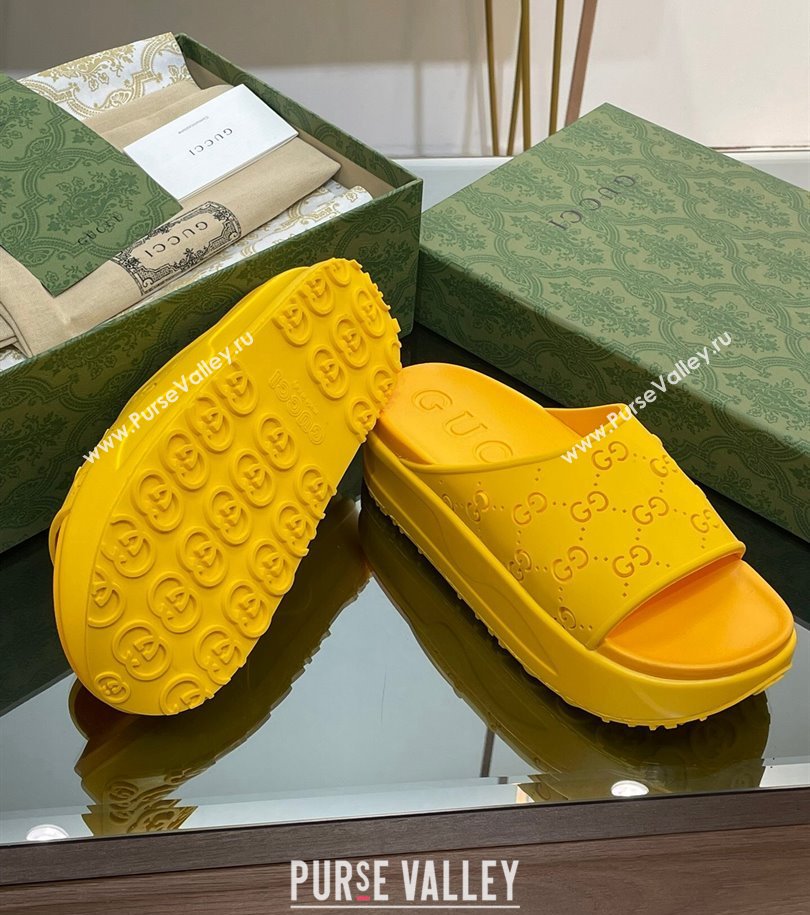 Gucci Women/Men platform perforated GG Rubber slide sandals Yellow 2024 (modeng-24031131)