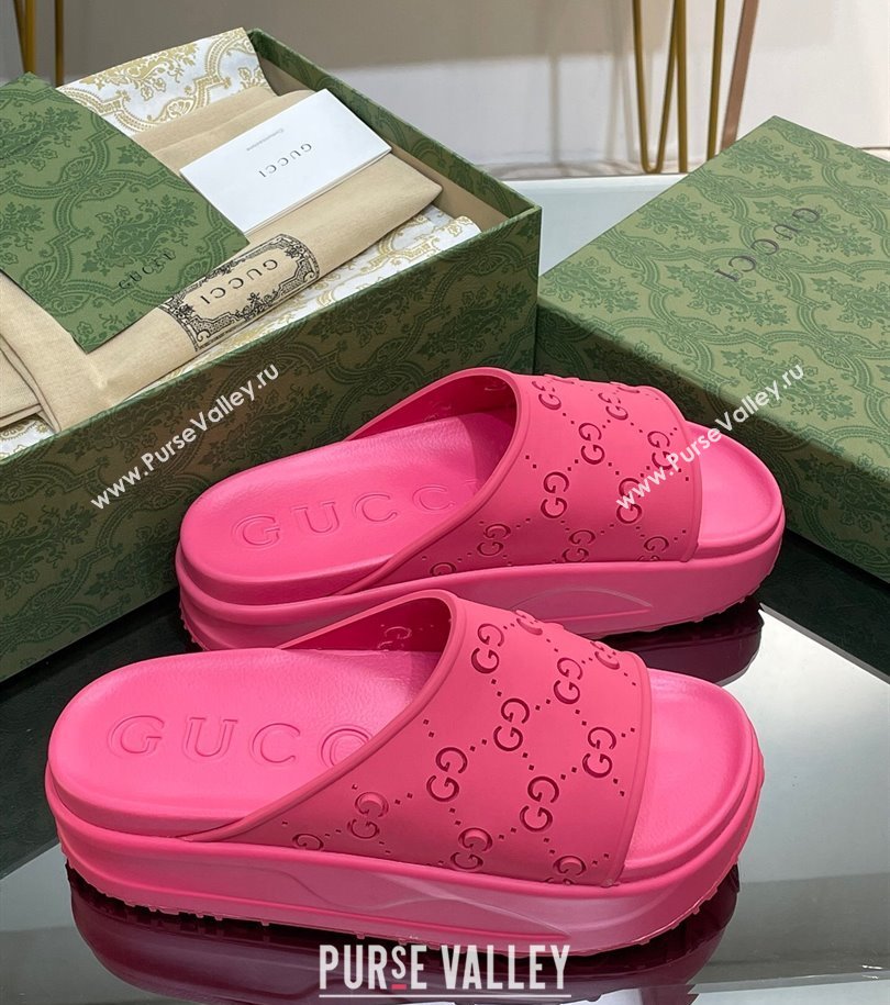 Gucci Women/Men platform perforated GG Rubber slide sandals Fuchsia 2024 (modeng-24031133)