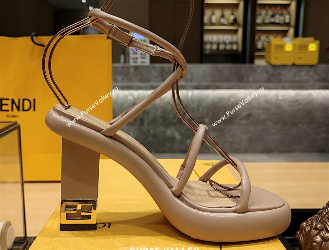 Fendi high-heeled 9cm Nappa Leather Baguette Sandals Beige 2024 (modeng-24032279)