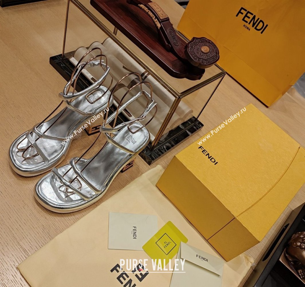 Fendi high-heeled 9cm Nappa Leather Baguette Sandals Silver 2024 (modeng-24032282)