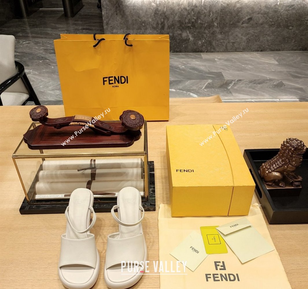 Fendi high-heeled 9cm Nappa Leather Baguette Slide Sandals Creamy 2024 (modeng-24032273)