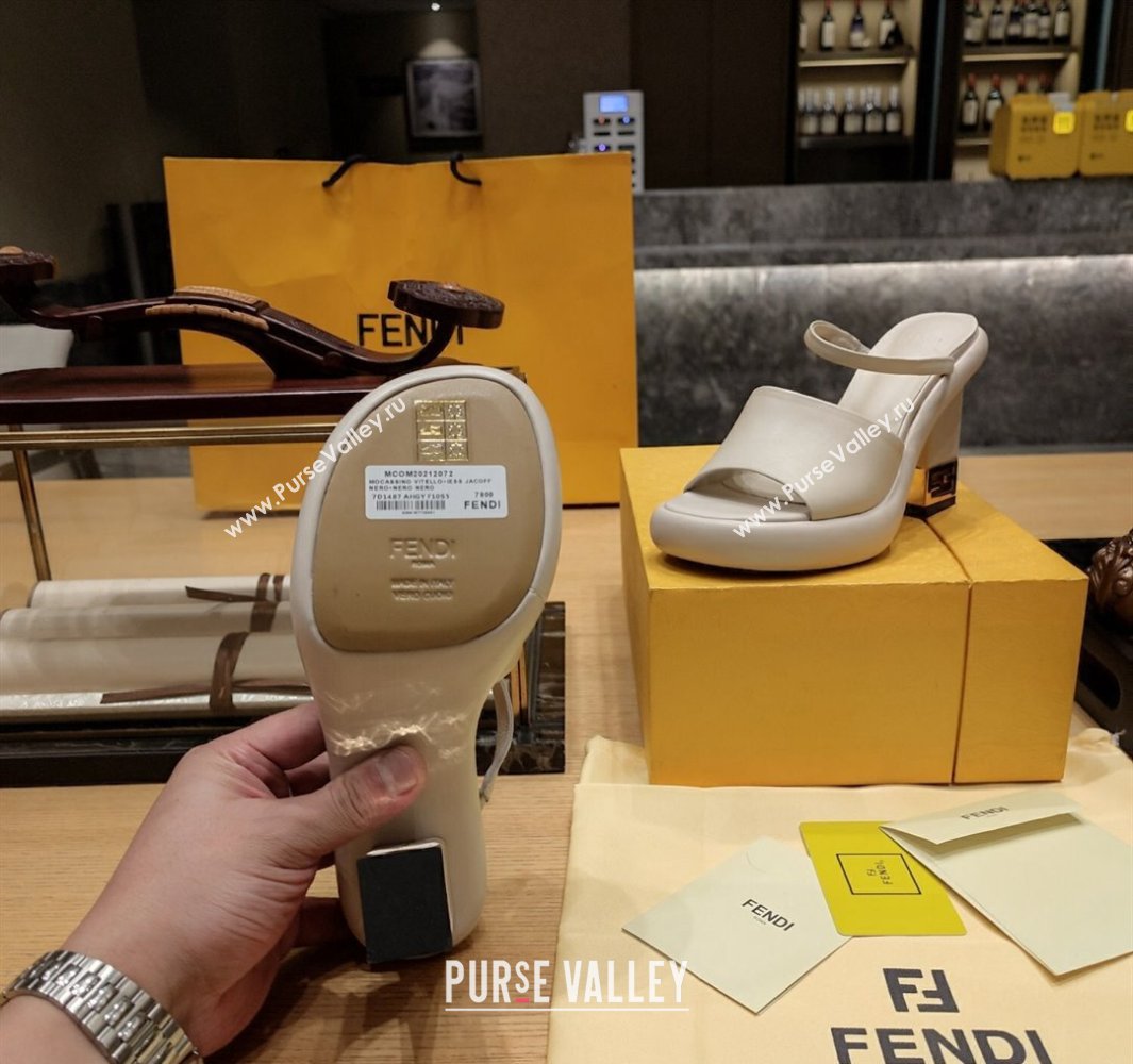 Fendi high-heeled 9cm Nappa Leather Baguette Slide Sandals Creamy 2024 (modeng-24032273)