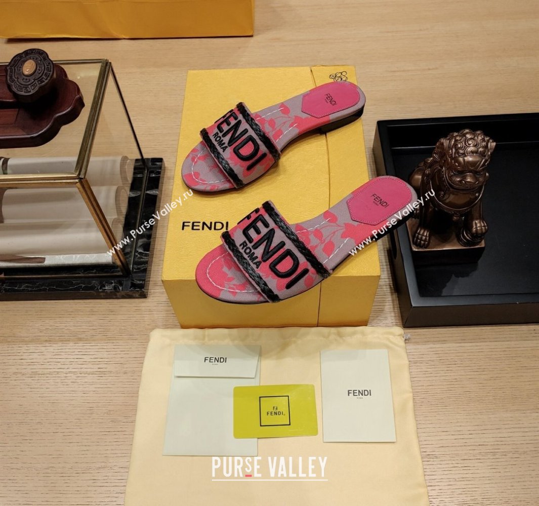 Fendi Signature Slides in canvas Pink with all-over floral print 2024 (modeng-24032054)