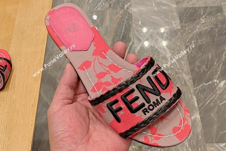 Fendi Signature Slides in canvas Pink with all-over floral print 2024 (modeng-24032054)