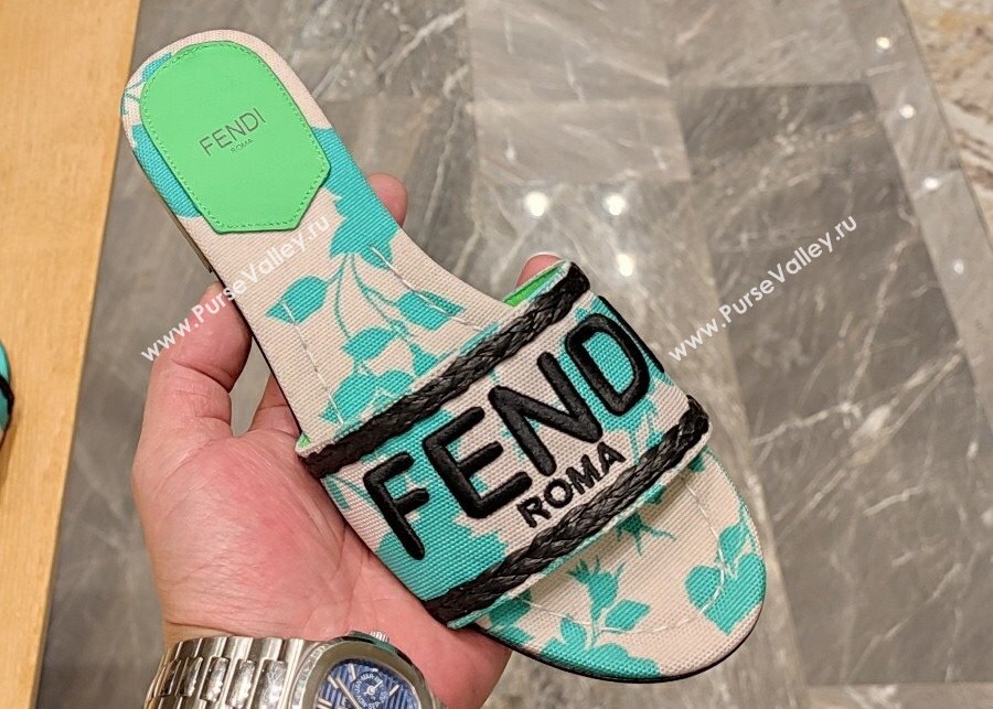 Fendi Signature Slides in canvas Green with all-over floral print 2024 (modeng-24032055)