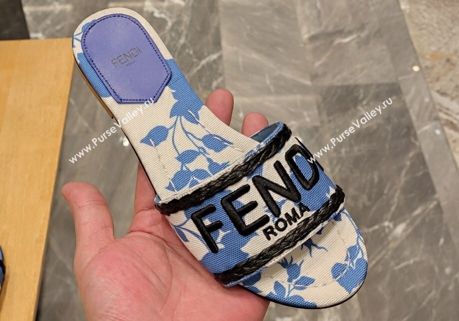 Fendi Signature Slides in canvas Blue with all-over floral print 2024 (modeng-24032056)