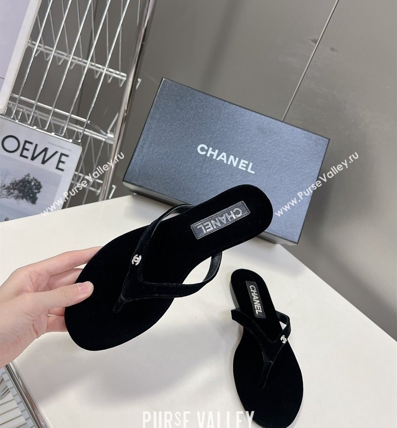 Chanel Crystal CC Logo Thong Sandals Velvet Black 2024 (modeng-24031148)