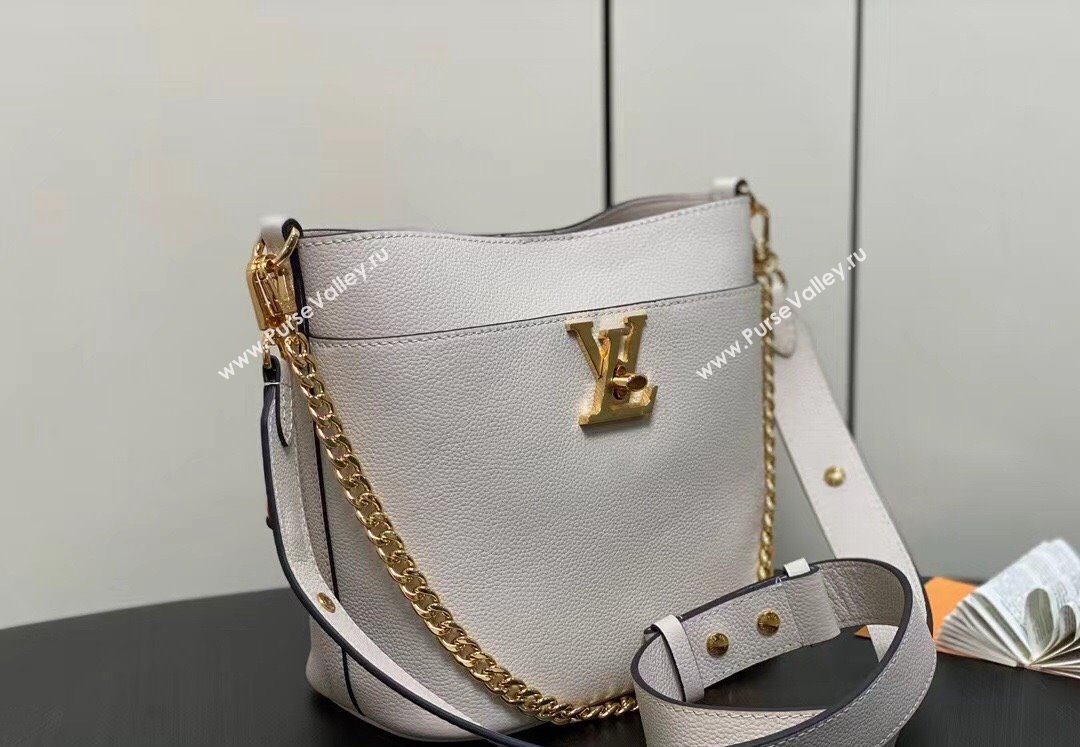 Louis Vuitton Grained calf leather Lock and Walk Bag M24638 Quartz 2024 (kiki-24031904)