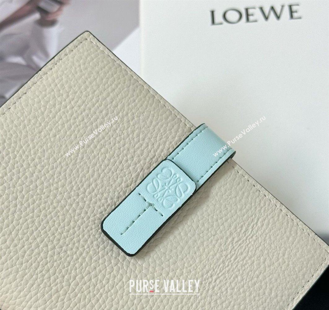 Loewe Medium vertical wallet in soft grained calfskin Creamy (hongyun-24032020)