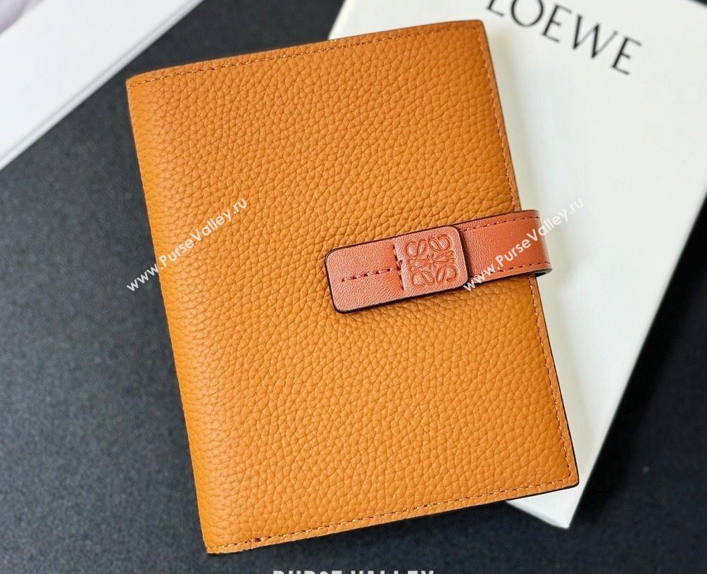 Loewe Medium vertical wallet in soft grained calfskin Khaki (hongyun-24032018)