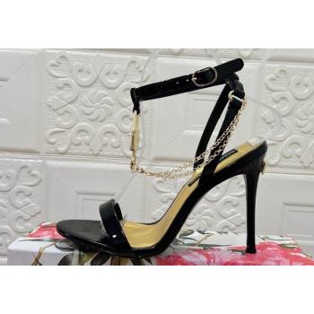 Dolce Gabbana Heel 10.5cm Patent leather sandals Black with chain and charm 2024 (modeng-24032907)