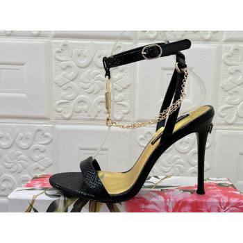 Dolce Gabbana Heel 10.5cm Karung sandals Black with chain and charm 2024 (modeng-24032912)