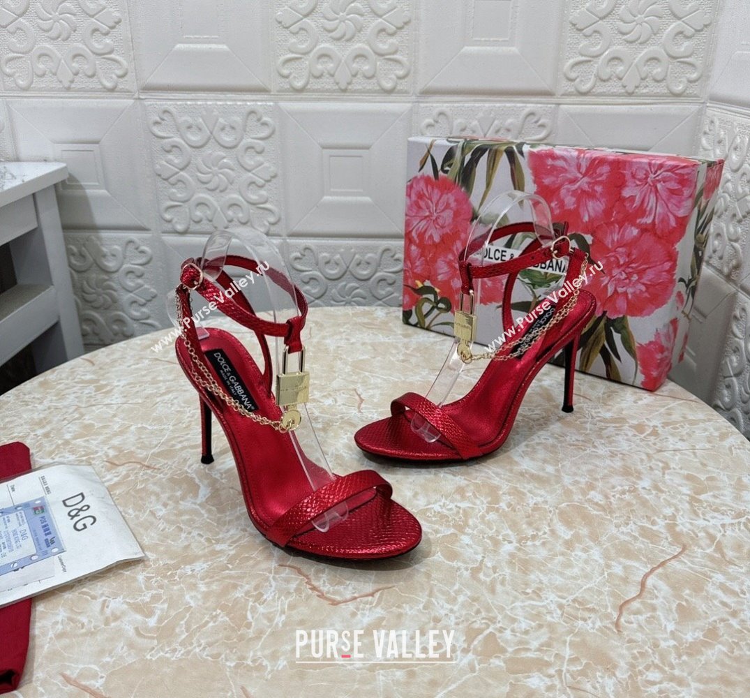 Dolce Gabbana Heel 10.5cm Karung sandals Red with chain and charm 2024 (modeng-24032913)