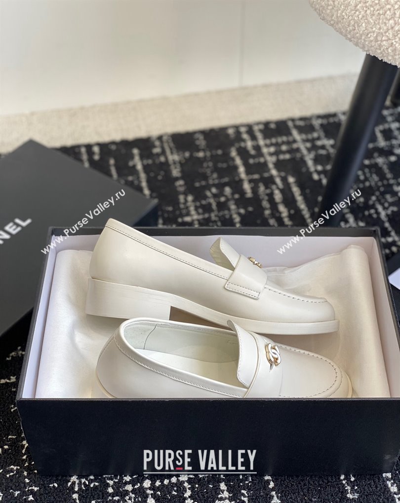 Chanel Calfskin Moccasins G45504 White 2024 (jincheng-24032840)